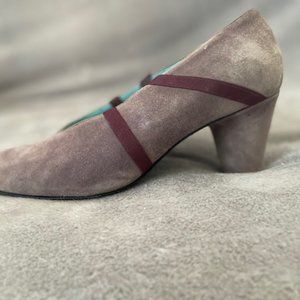 Thierry Rabotin mauve suede and plum ribbon decoration pumps